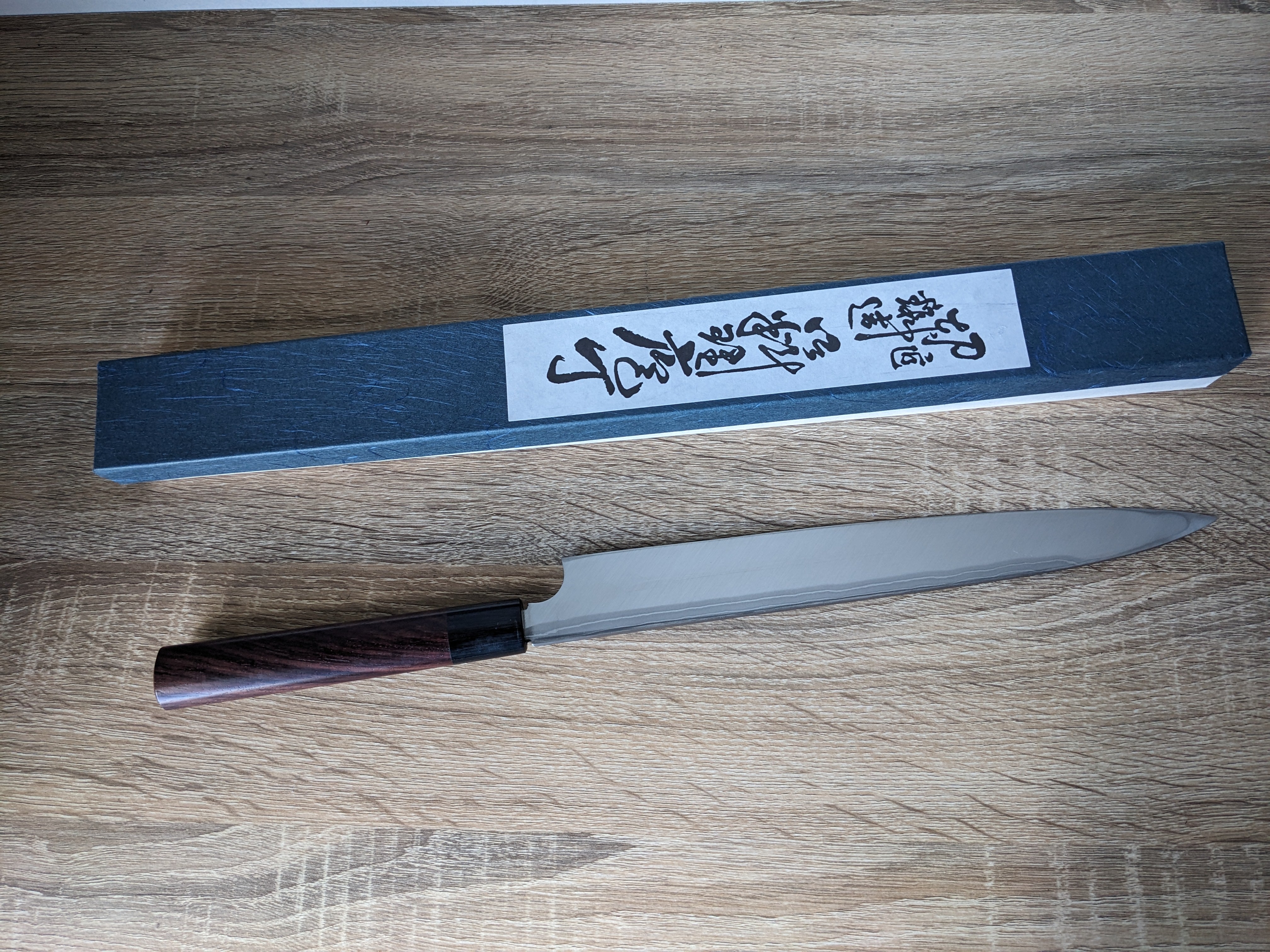 Miura Sashimi knife(yanagi type ) damascus 270mm white 2